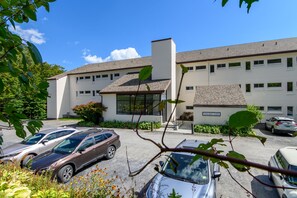 Condo, 1 Bedroom | Property grounds