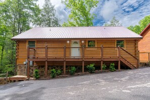 Cabin, 2 Bedrooms | Exterior