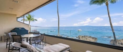 Condo, 2 Bedrooms | Outdoor dining