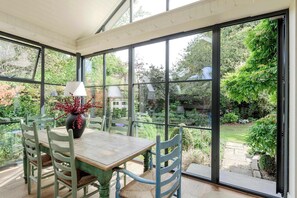 5 bedrooms, Internet - Beautiful Family Home w Garden Pool - Wimbledon (London)