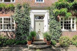 5 bedrooms, Internet - Beautiful Family Home w Garden Pool - Wimbledon (London)