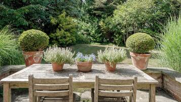 5 bedrooms, Internet