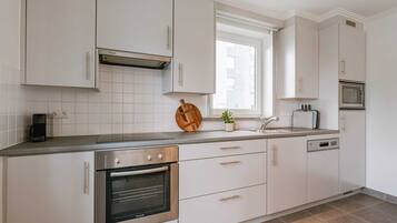 Apartment, Accessible | 2 bedrooms, Internet