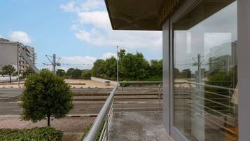 Apartment, Accessible | 2 bedrooms, Internet