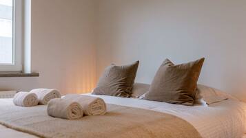 Apartment, Accessible | 2 bedrooms, Internet