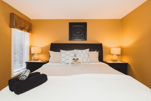 5 dormitoris, planxa i posts de planxar, wifi i roba de llit 