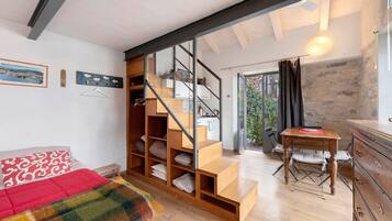 2 makuuhuonetta, Wi-Fi, vuodevaatteet