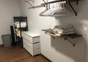 Interior - Quiet 1 Bedroom Guest House in Wilmington, NC (Wilmington)