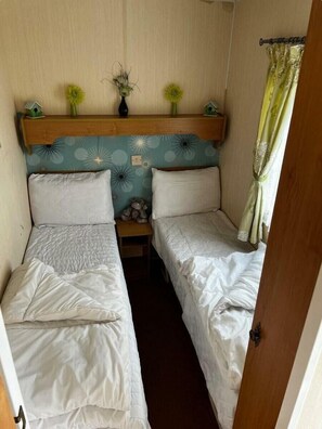 3 habitaciones, decoración personalizada y muebles diferentes 