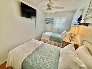 2 habitaciones, tabla de planchar con plancha, wifi y ropa de cama 