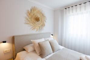 2 bedrooms, iron/ironing board, WiFi, bed sheets - Apartment in Calpe – Near the Marina and Beaches (Calpe)