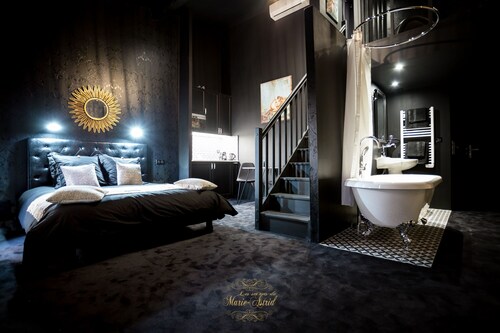 Marie-Astrid's secrets, Love Room Chic suite