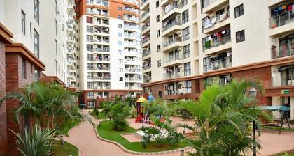 2-bedroom Apartment in Nairobi near JKIA Airport,facing National Park. Gym, Pool