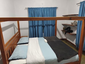 Classic Apartment, Lagoon View | Free WiFi