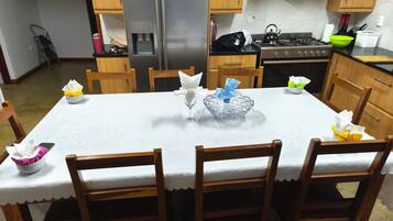 Classic Apartment, Lagoon View | Private kitchen