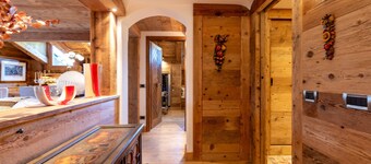 Alverà Lodge with Terrace R&R