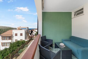 Property grounds - Holiday Home 'Buggerru Hugo' with Sea View, Private Terrace and Air Conditioning (Buggerru)