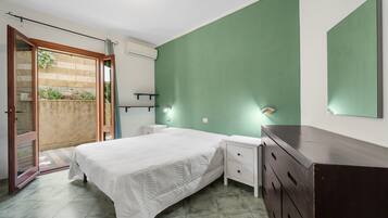 2 chambres, fer et planche Ă repasser, Wi-Fi, draps fournis