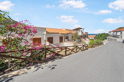 Buggerru Hugo Holiday Home with Sea View, Private Terrace and Air Conditioning