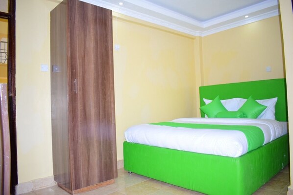 Free WiFi, bed sheets