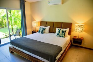 9 bedrooms, iron/ironing board, internet, bed sheets