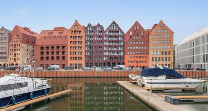 Granaria Premium River View by Downtown Apartments