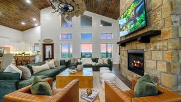 Smart TV, lareira, escritórios