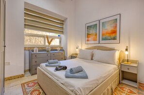 2 bedrooms, iron/ironing board, free WiFi, bed sheets - Charming and cosy maisonette in Sliema RABE1-1 (Sliema)