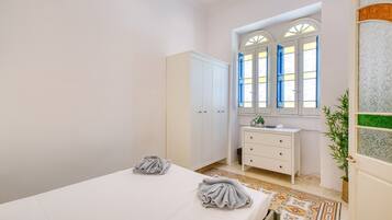 2 Schlafzimmer, BĂŒgeleisen/BĂŒgelbrett, kostenloses WLAN, BettwĂ€sche