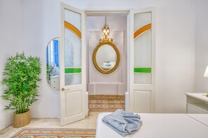 2 bedrooms, iron/ironing board, free WiFi, bed sheets - Charming and cosy maisonette in Sliema RABE1-1 (Sliema)