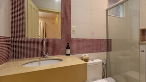 Classic Room | Bathroom