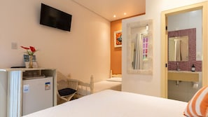 Classic Room | In-room safe, free WiFi