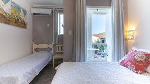Twin Room, Balcony | In-room safe, free WiFi - Pousada Casablanca (Angra dos Reis)