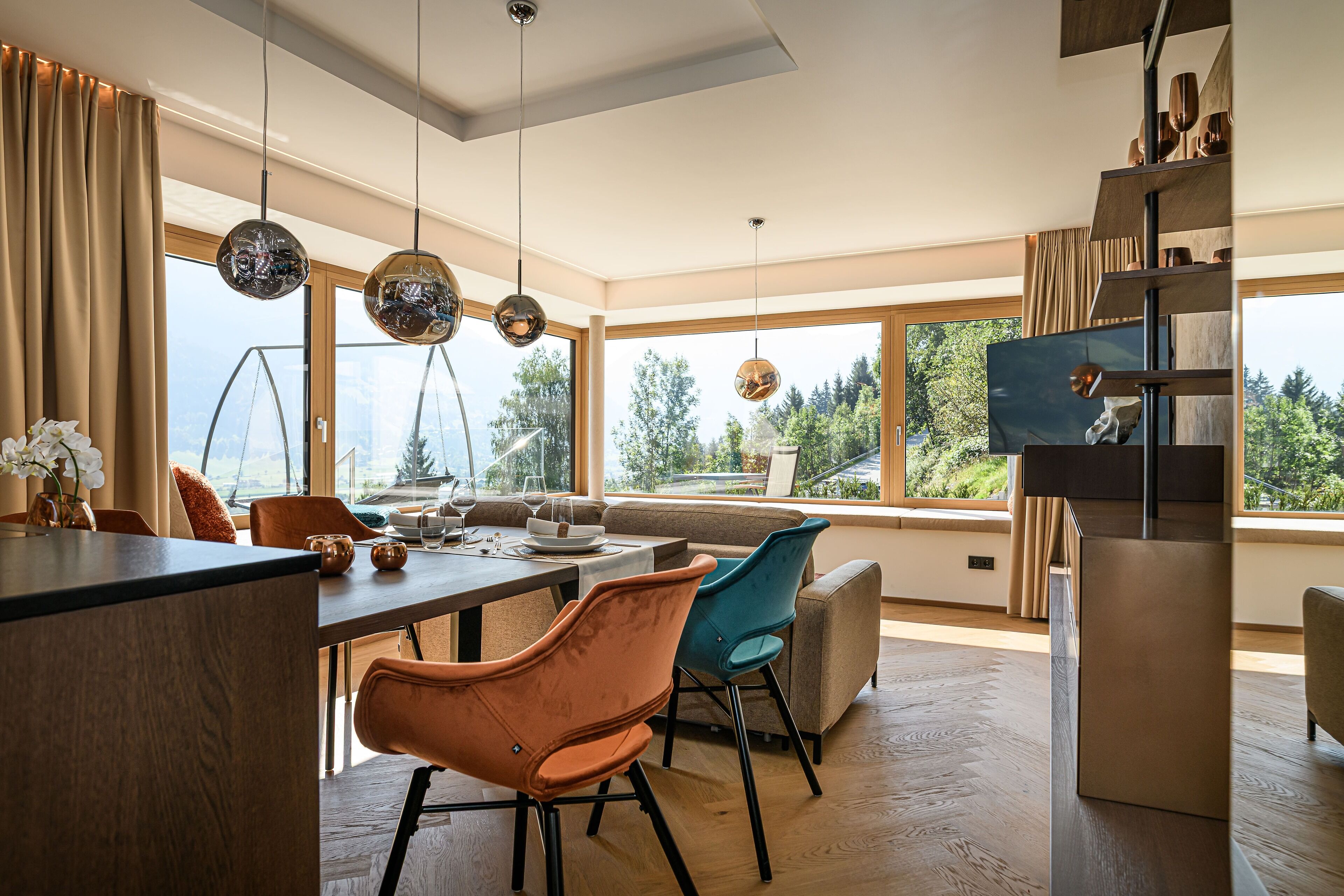 Condo Superior, quang cảnh hồ bơi | Khu phòng khách | TV màn hình phẳng 