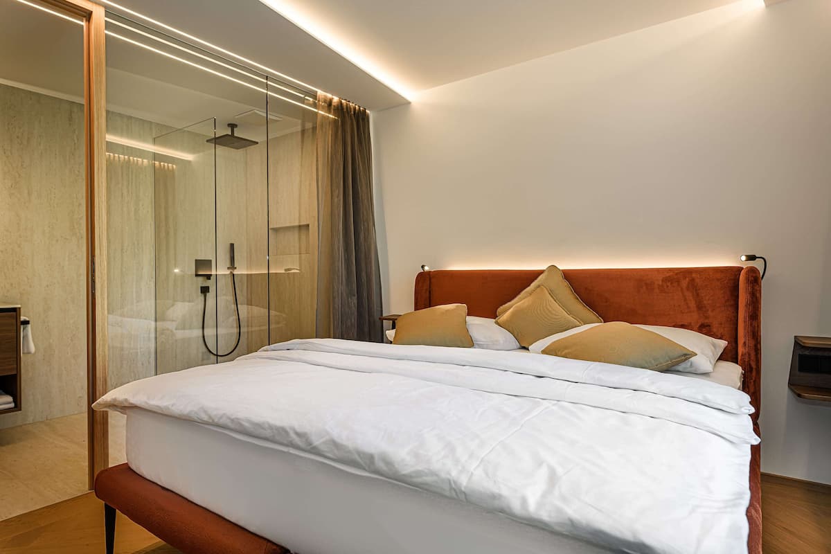 Condo Superior, quang cảnh vườn | Khu vực làm việc phù hợp cho laptop, phòng cách âm