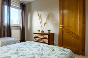 1 habitación, escritorio, wifi y ropa de cama 