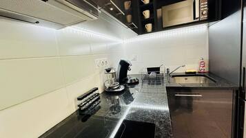 Microwave, stovetop