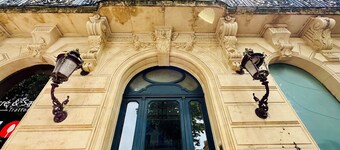 High-standing T2 duplex in the heart of Narbonne