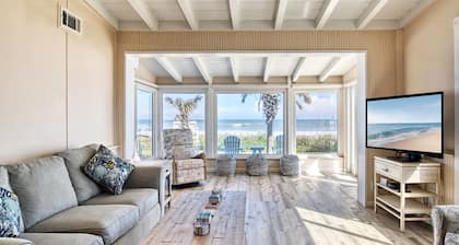 Sunrise Cottage By the Sea | Pet-friendly Oceanfront Cottage with Stunning Views