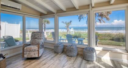 Sunrise Cottage By the Sea | Pet-friendly Oceanfront Cottage with Stunning Views