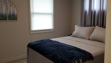 3 bedrooms, WiFi, bed sheets