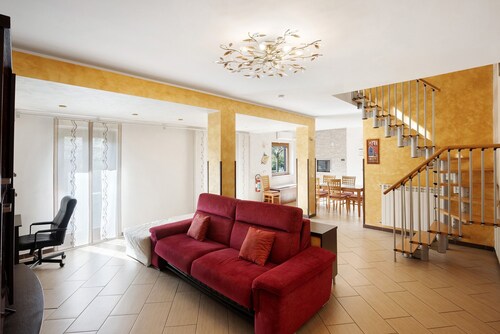 Villa 'Relax' with Mountain View, Wi-Fi and Air Conditioning