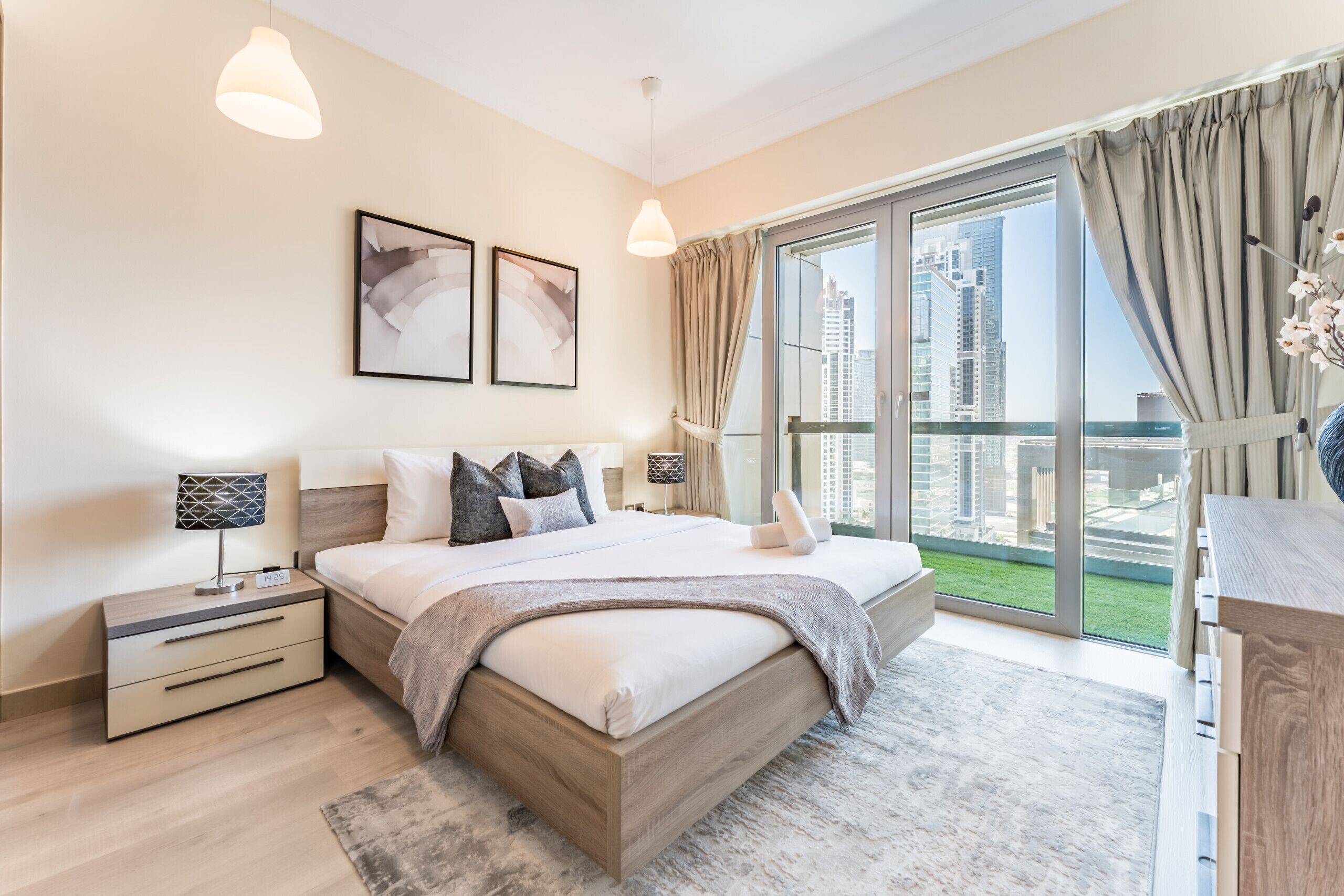 1 多间卧室、客房内保险箱、熨斗/熨衣板、免费 WiFi