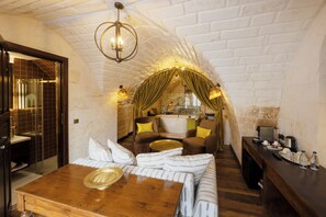 Family Suite | Free WiFi - Zerzembe Boutique Hotel  (Şanlıurfa)