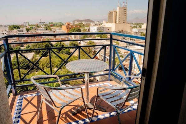 Superior Double Room, Balcony, Courtyard View | Desk, laptop workspace, free WiFi, bed sheets