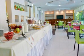 Desayuno continental incluido todos los días