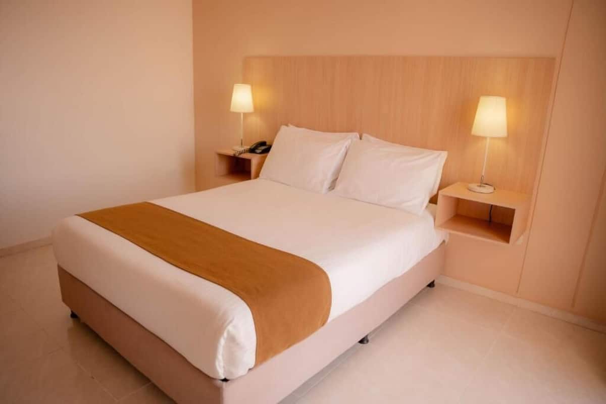 Standard Double or Twin Room | Desk, laptop workspace, free WiFi