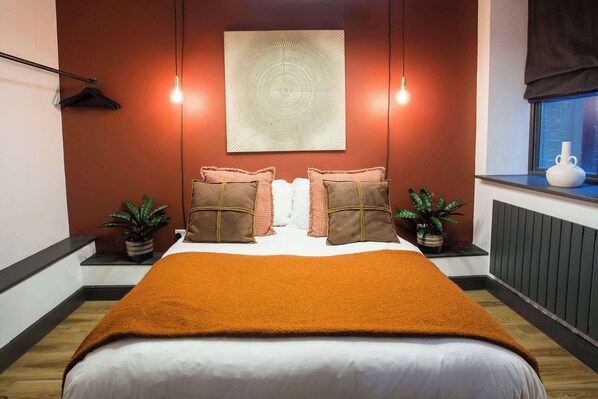 1 bedroom, desk, iron/ironing board, travel cot