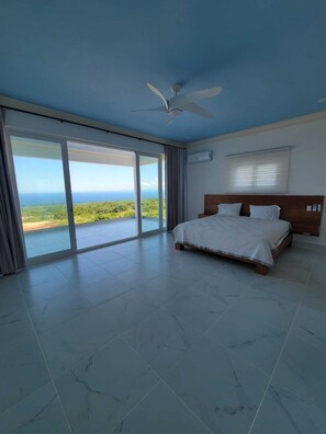8 bedrooms, WiFi, bed sheets