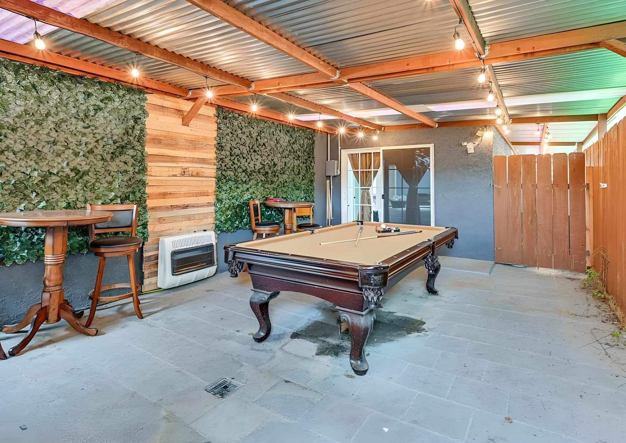 Game room